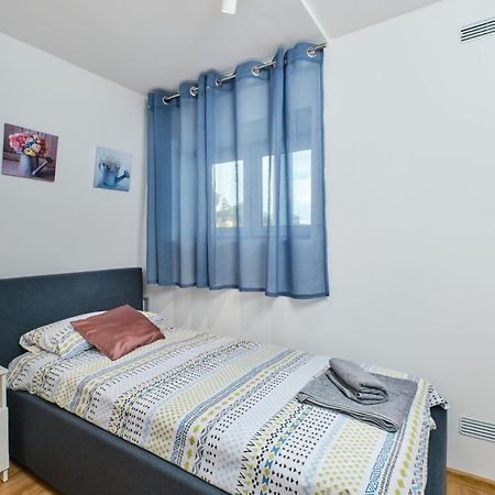 Apartments Hemetek Veli Lošinj Екстериор снимка