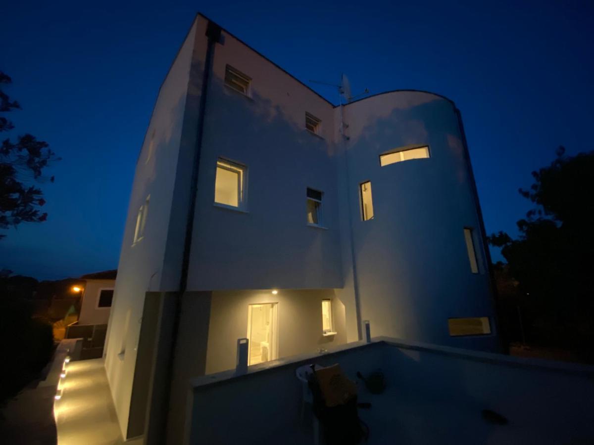 Apartments Hemetek Veli Lošinj Екстериор снимка