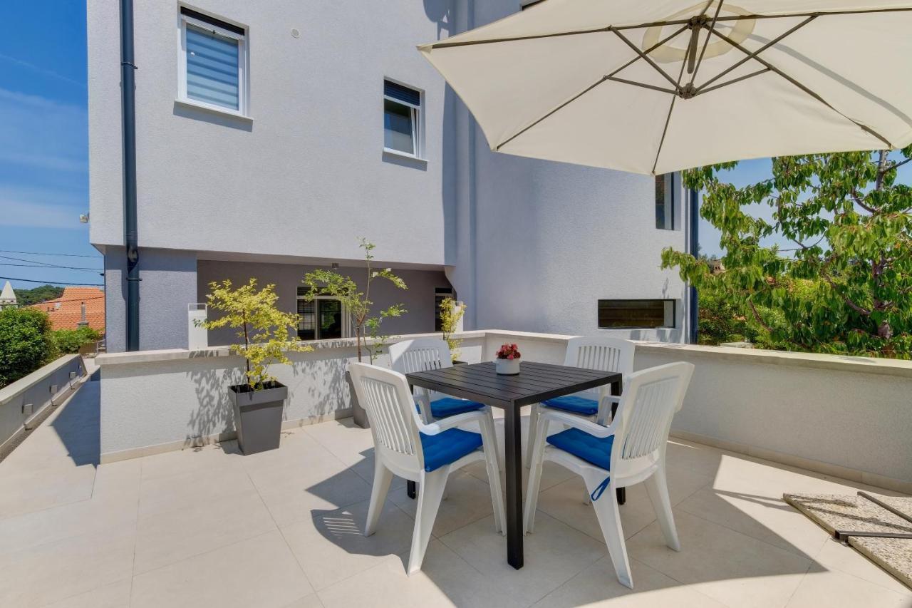 Apartments Hemetek Veli Lošinj Екстериор снимка